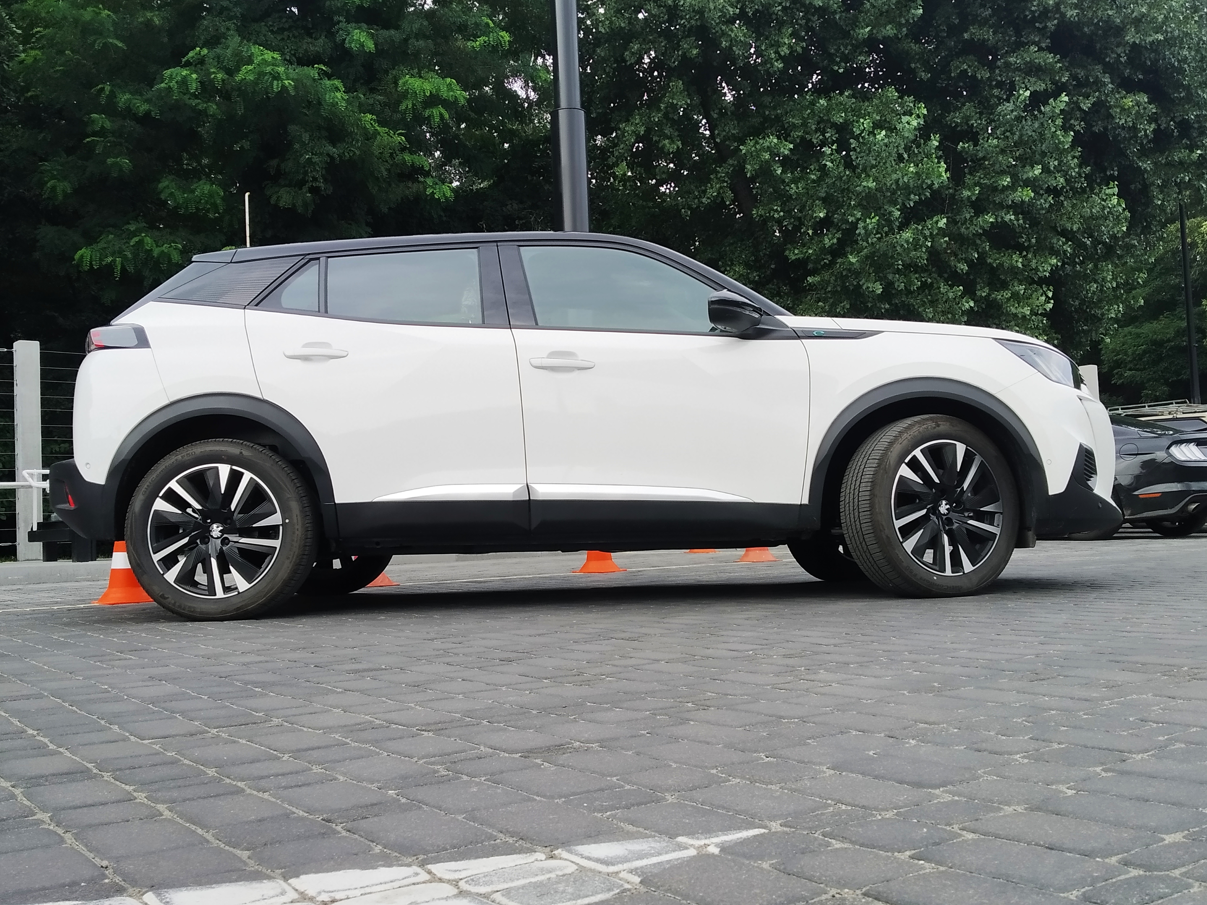 Peugeot e2008 #1258 