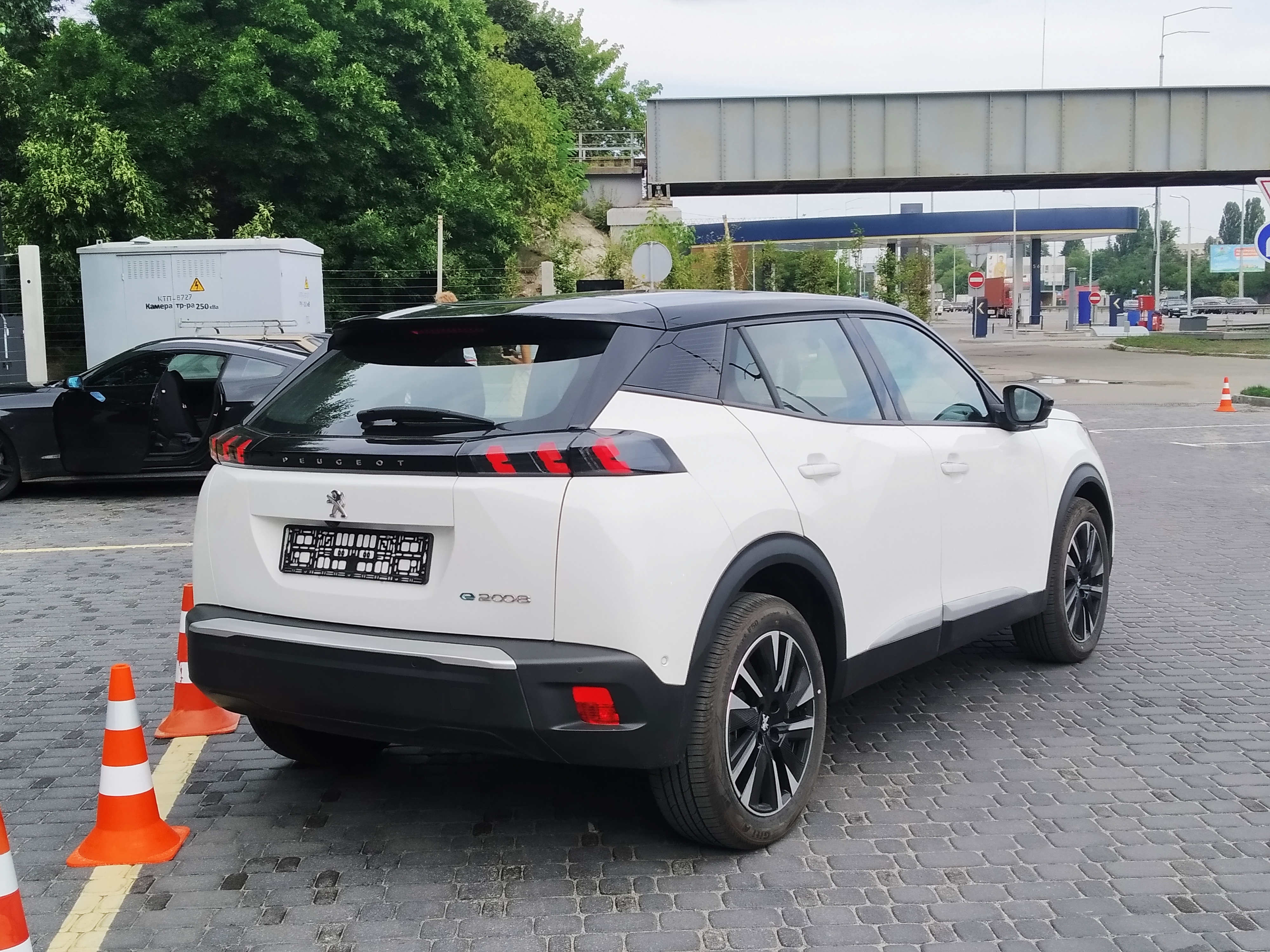 Peugeot e2008 #1258 