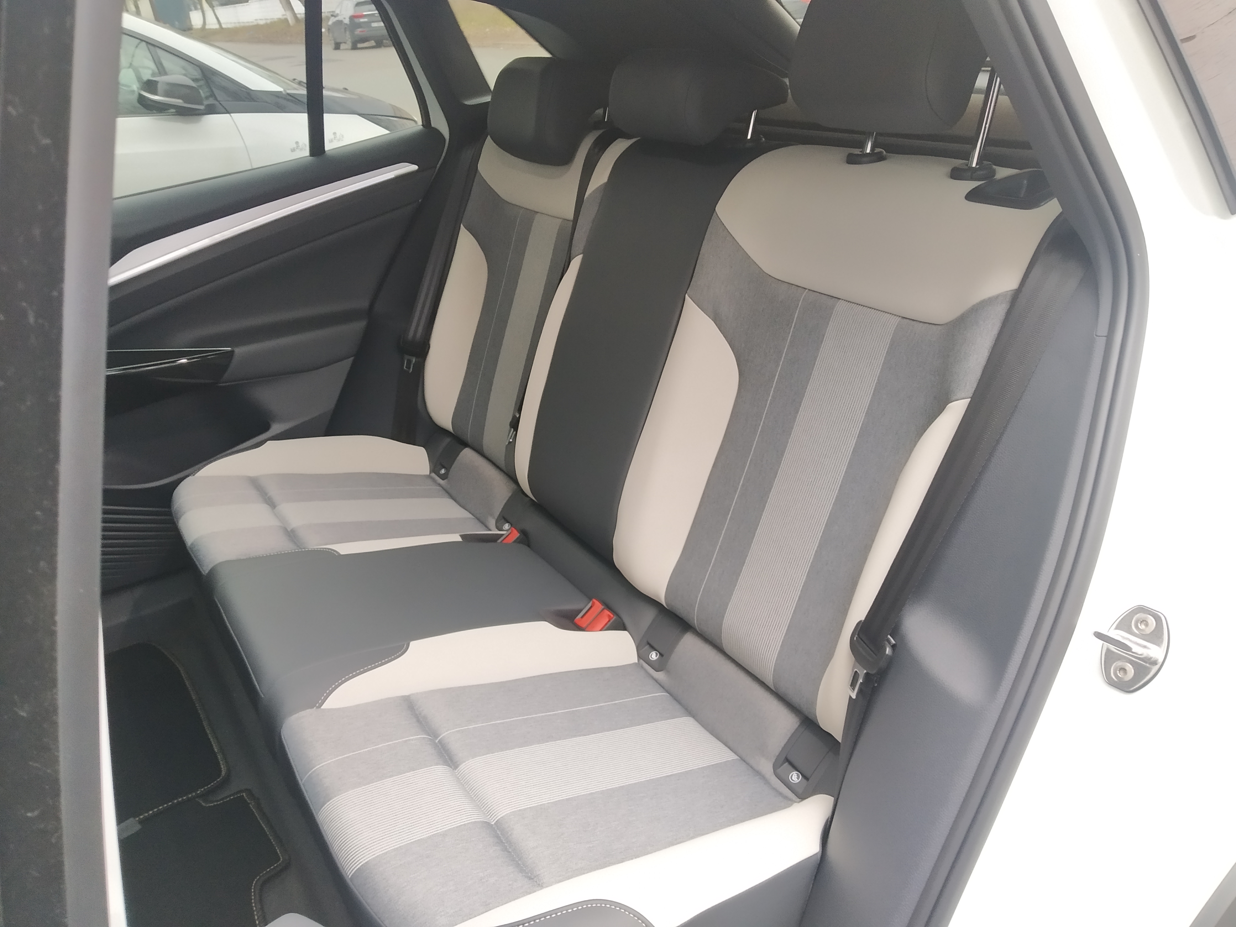 VW  ID4 PURE+ #5102