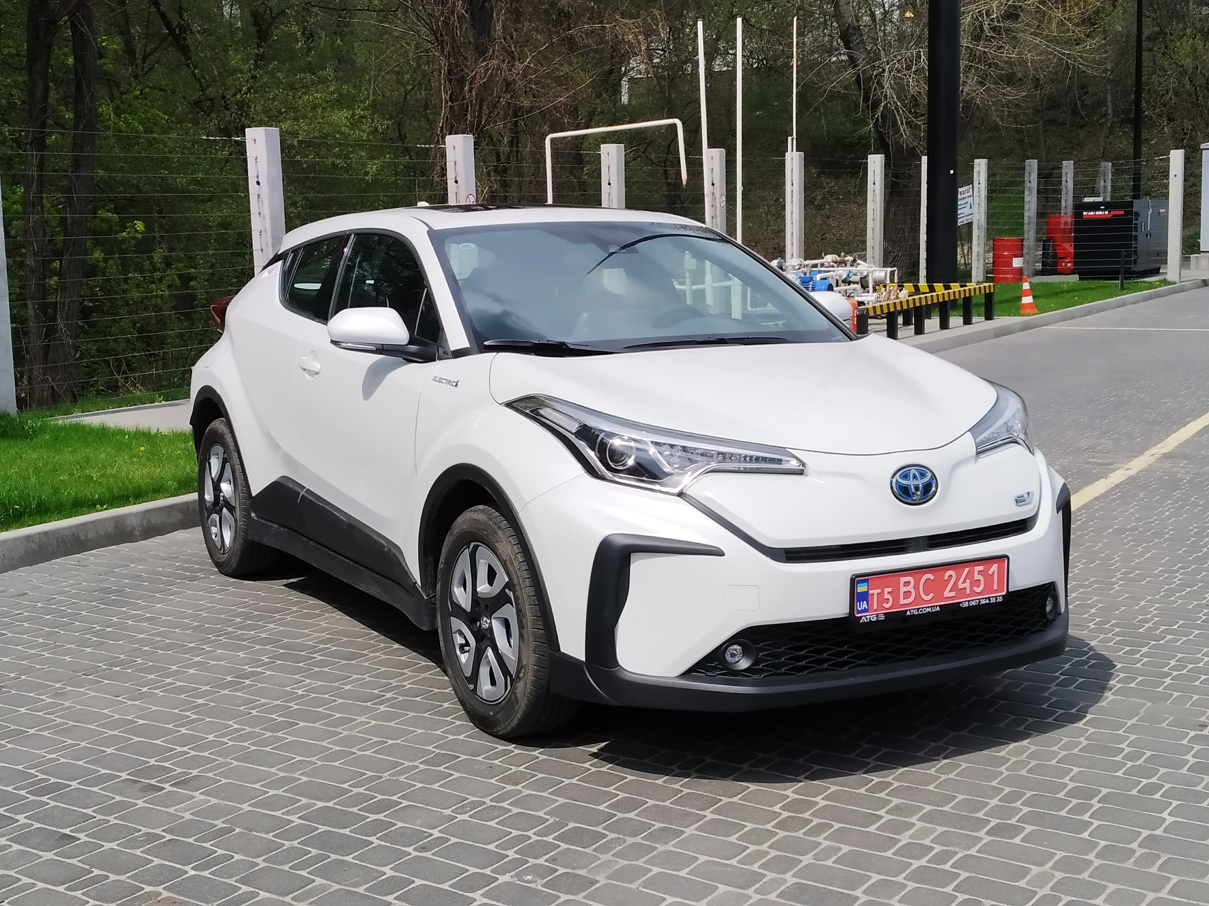 Toyota CHR EV