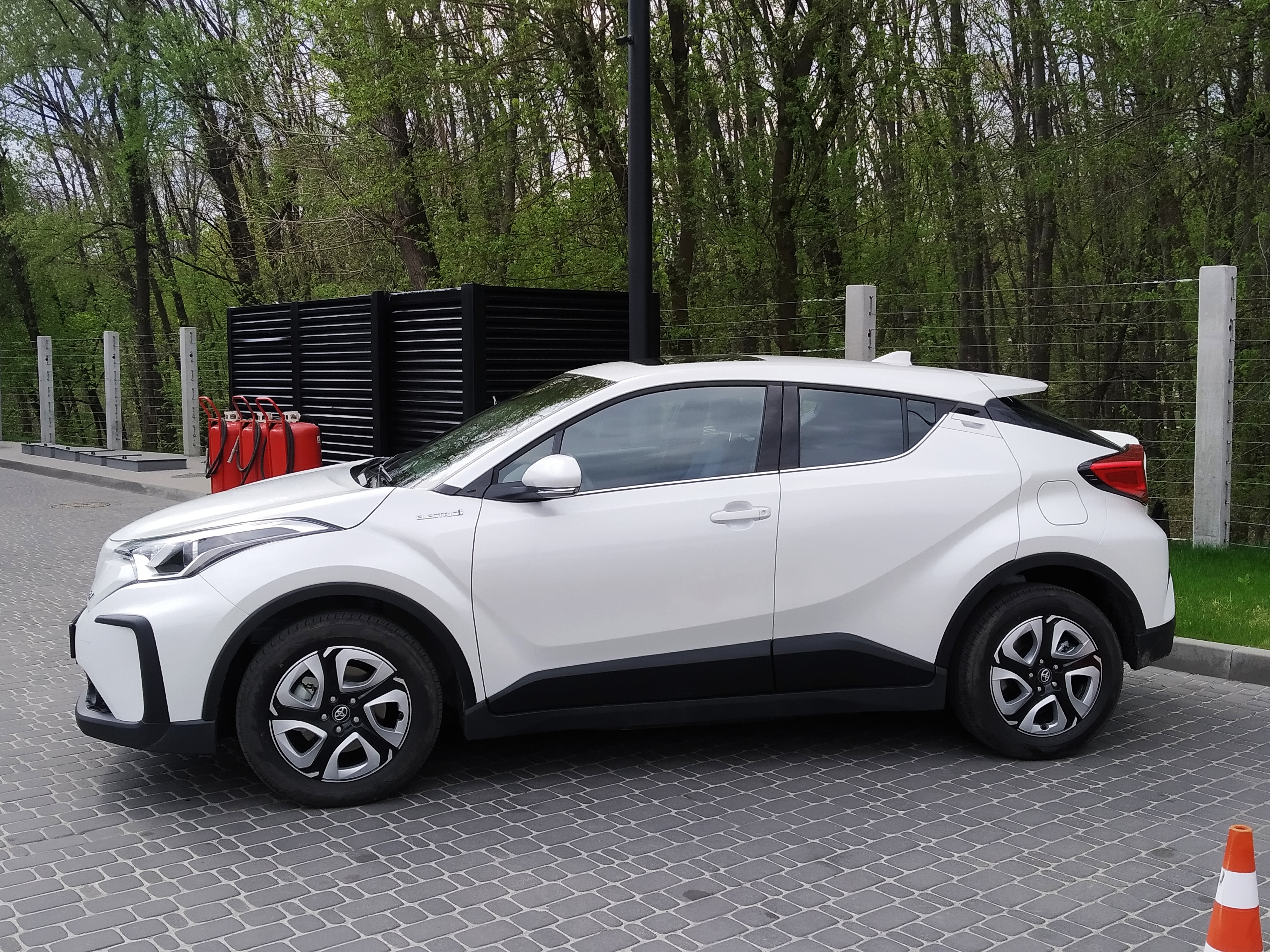 Toyota CHR EV