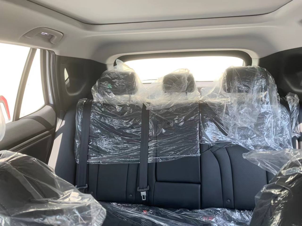MITSUBISHI AIRTREK EV