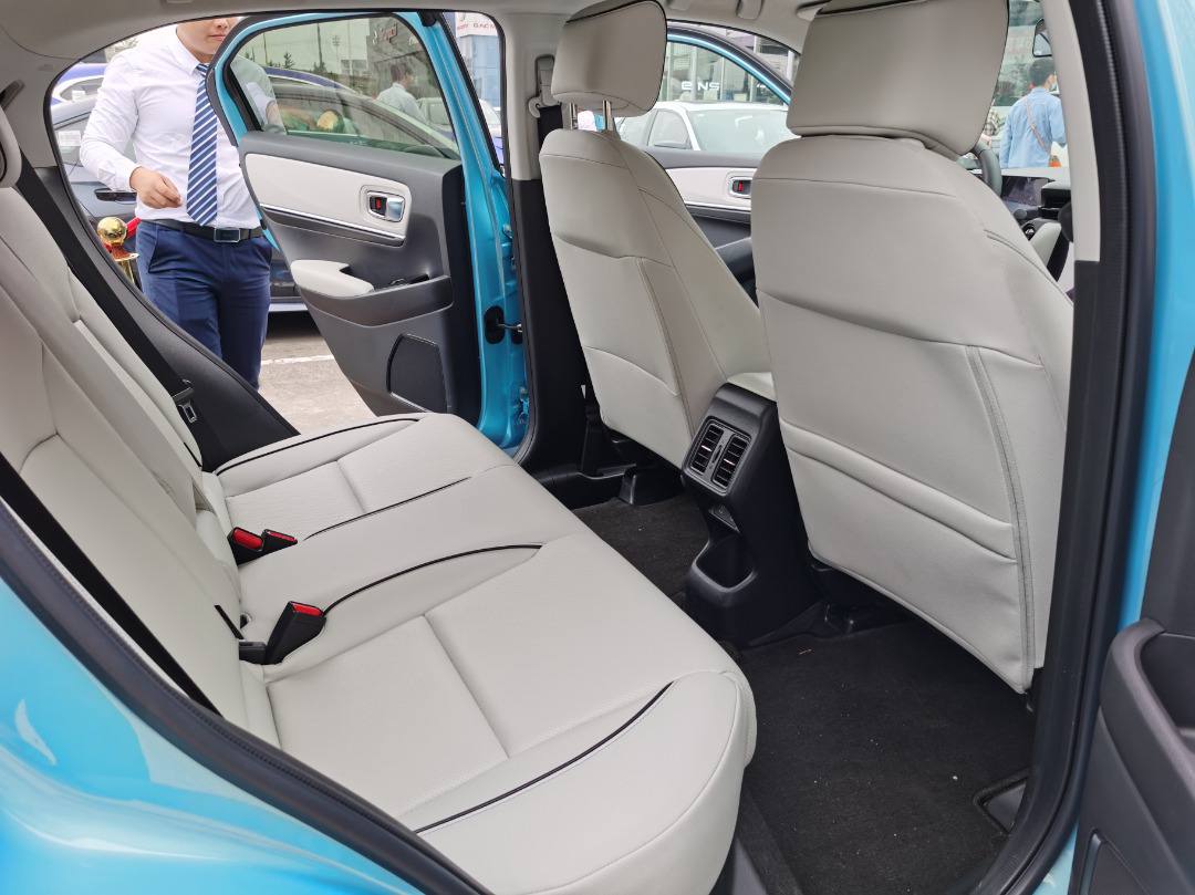 HONDA E NS1