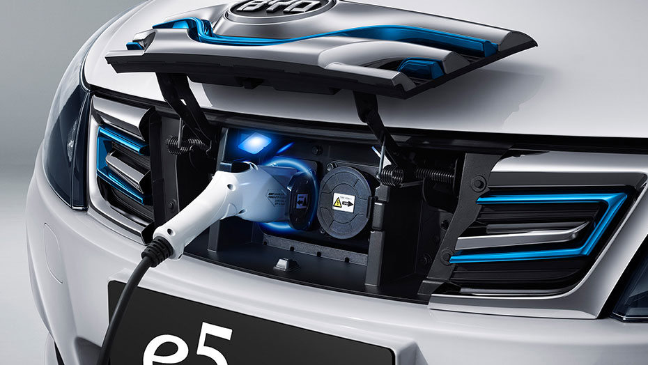 BYD E5